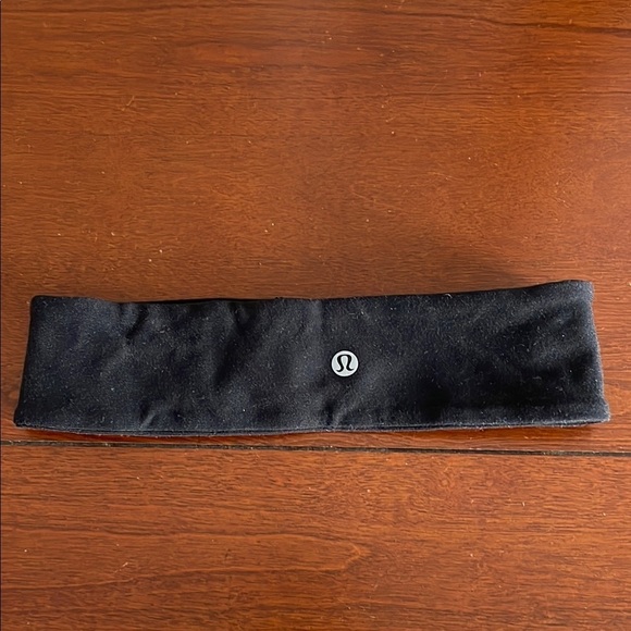 lululemon athletica Accessories - lululemon athletica Black Athletic Head Band
